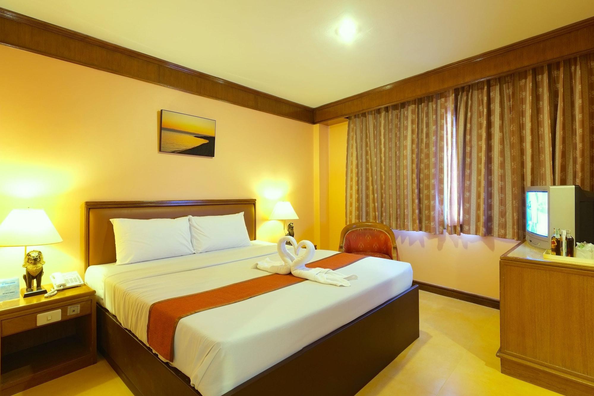 Silom Avenue Inn Bangkok Exterior foto