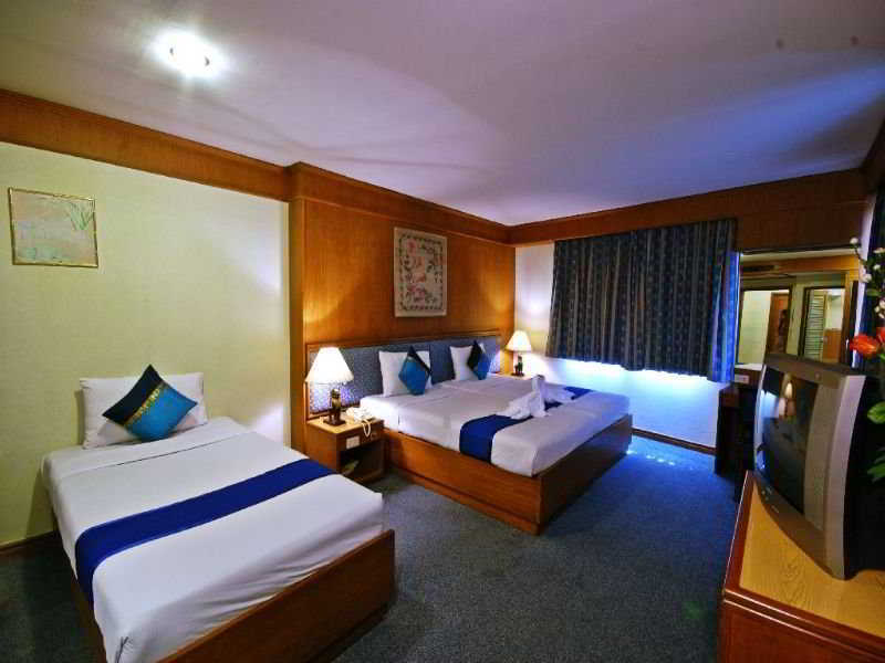 Silom Avenue Inn Bangkok Exterior foto